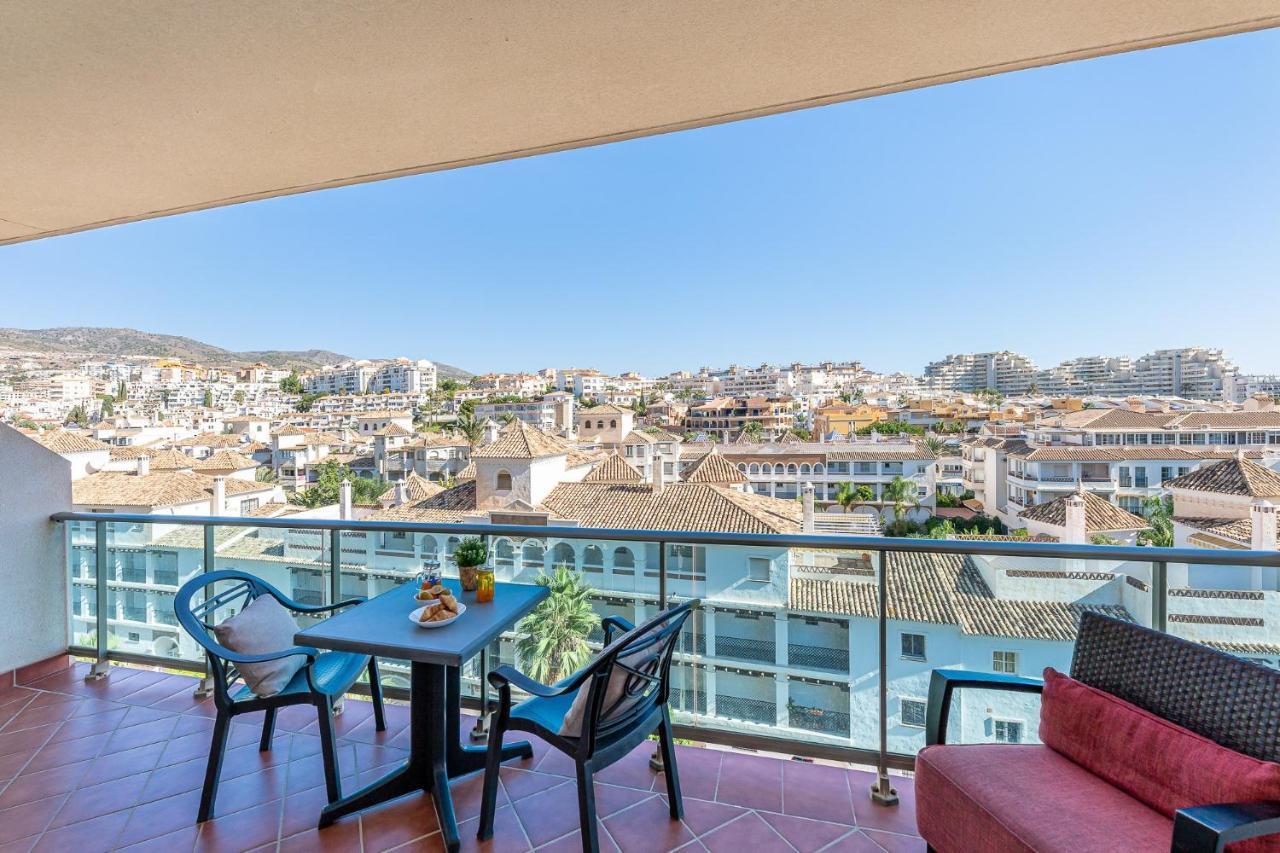 797 Holiday Rentals - Arcosur1- Moderno Apartamento Con Terraza Y Vistas Benalmádena Eksteriør billede