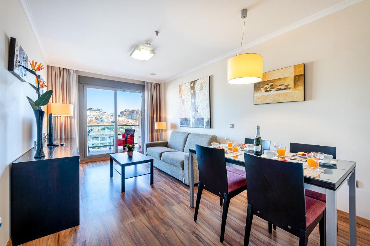 797 Holiday Rentals - Arcosur1- Moderno Apartamento Con Terraza Y Vistas Benalmádena Eksteriør billede