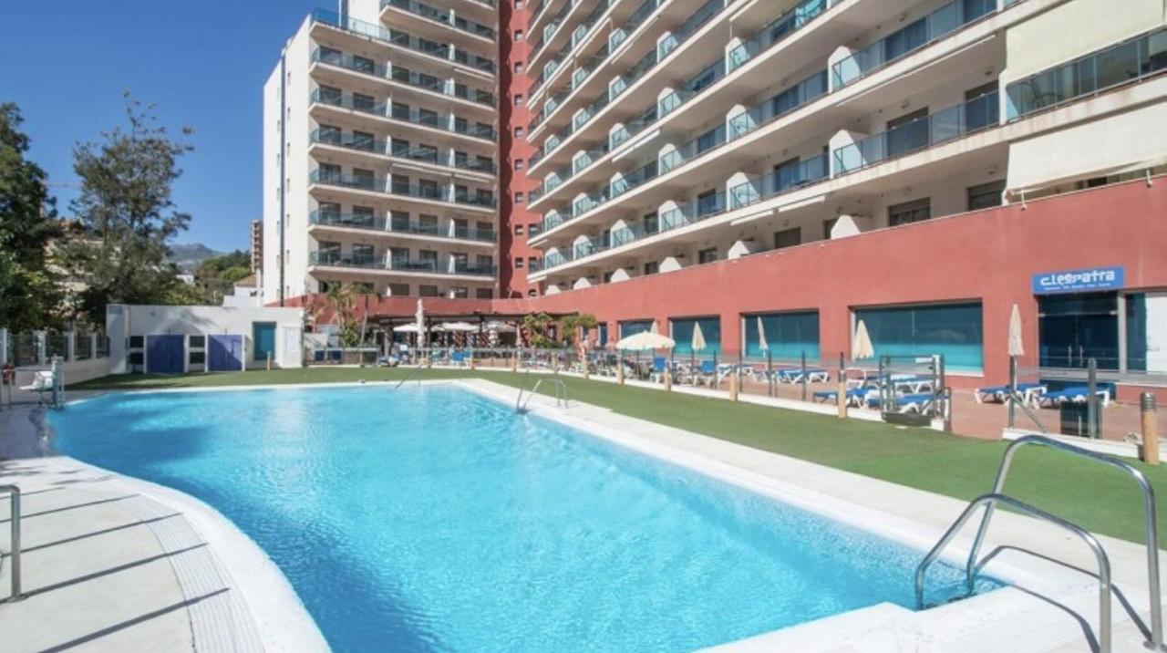 797 Holiday Rentals - Arcosur1- Moderno Apartamento Con Terraza Y Vistas Benalmádena Eksteriør billede